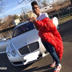 Meet your Posher, Devin